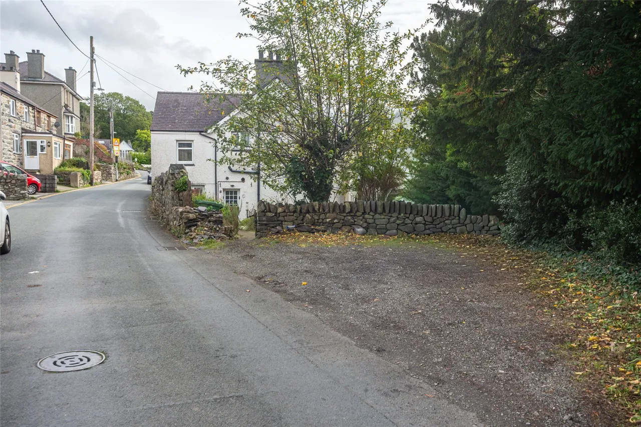 Pantglas Road, Bethesda, photo 11