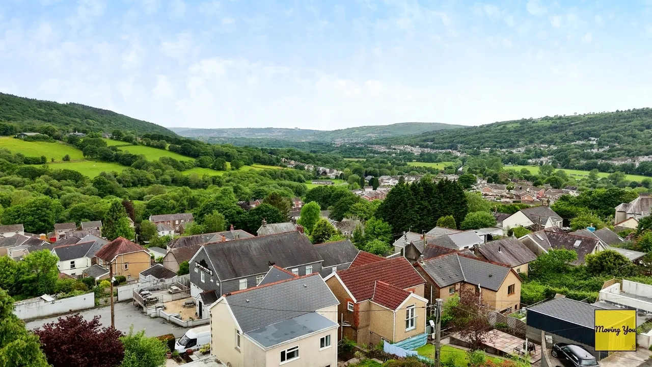 Penygraig Road, Pontardawe, SA8, photo 2