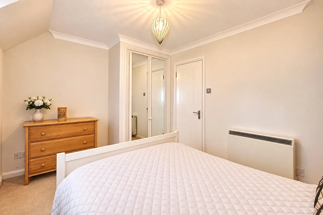 Brooklyn Road, Woking, GU22, photo 9