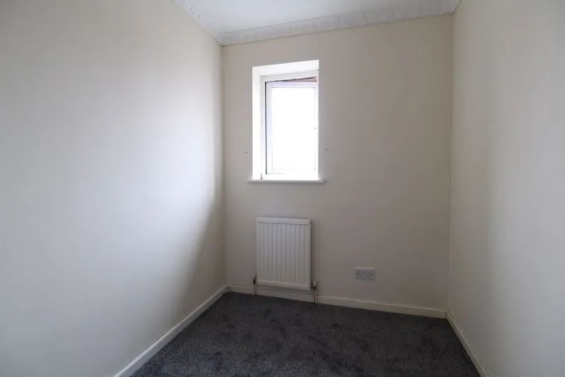 Fieldfare Green, Luton LU4 0YA, photo 9