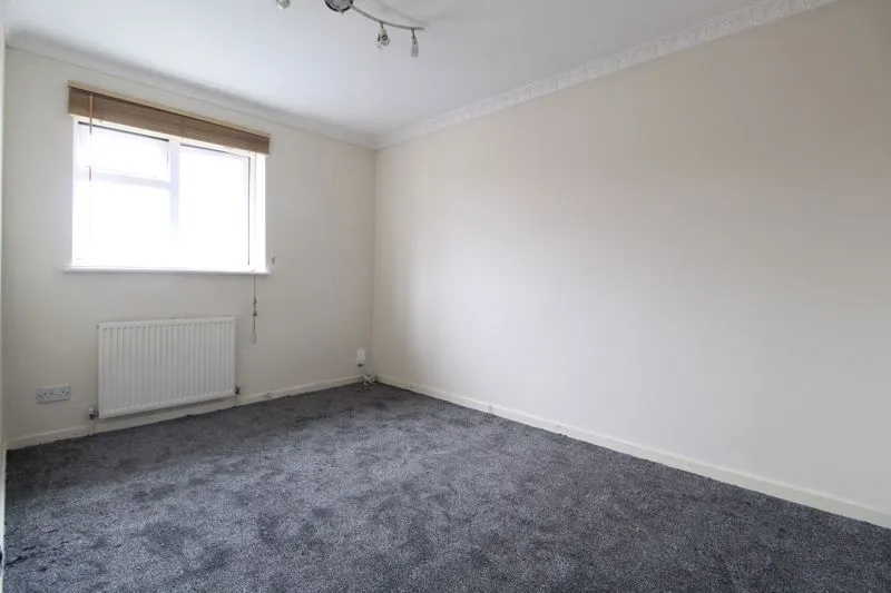 Fieldfare Green, Luton LU4 0YA, photo 7