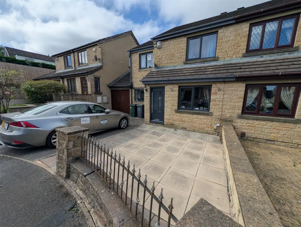 Highcroft Gardens, Keighley, BD21, photo 2