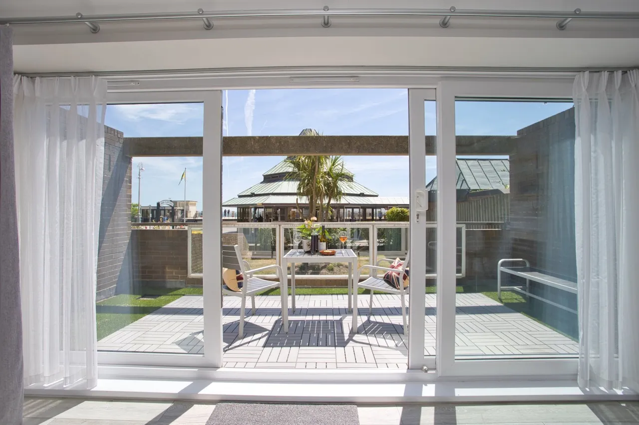 Carlton Leas, The Leas, CT20, photo 13