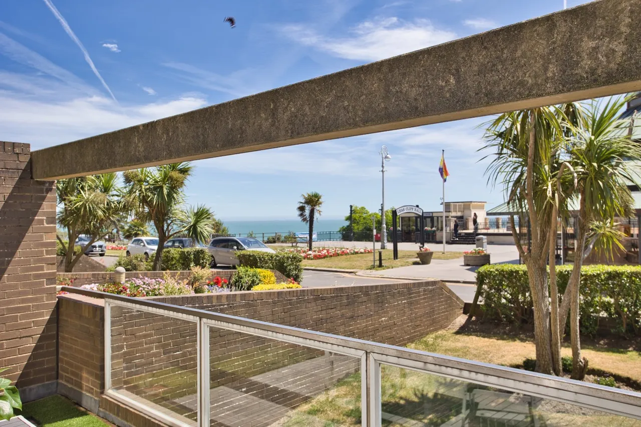 Carlton Leas, The Leas, CT20, photo 15
