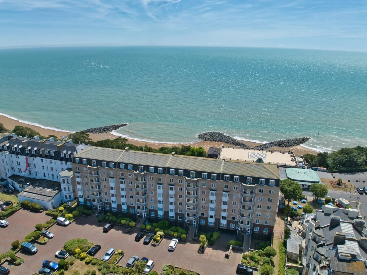 2 bed flat to rent, Carlton Leas, The Leas, CT20