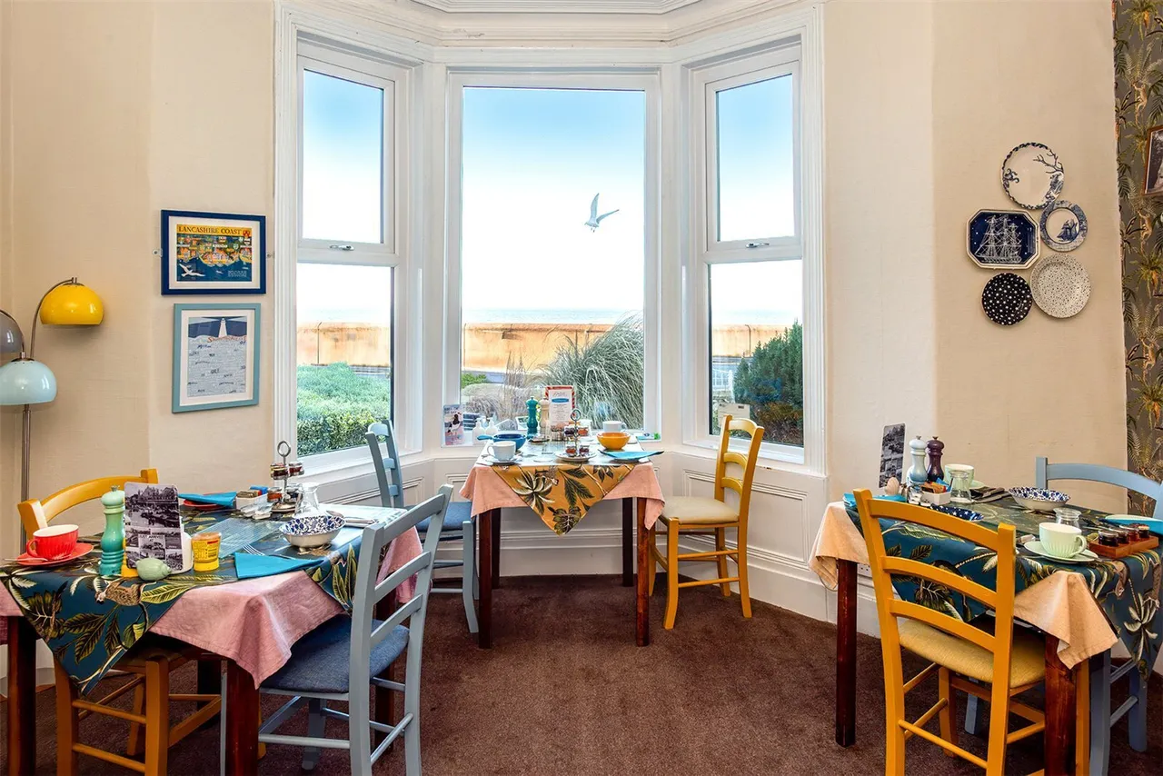 Marine Road East, Morecambe, LA4, photo 4