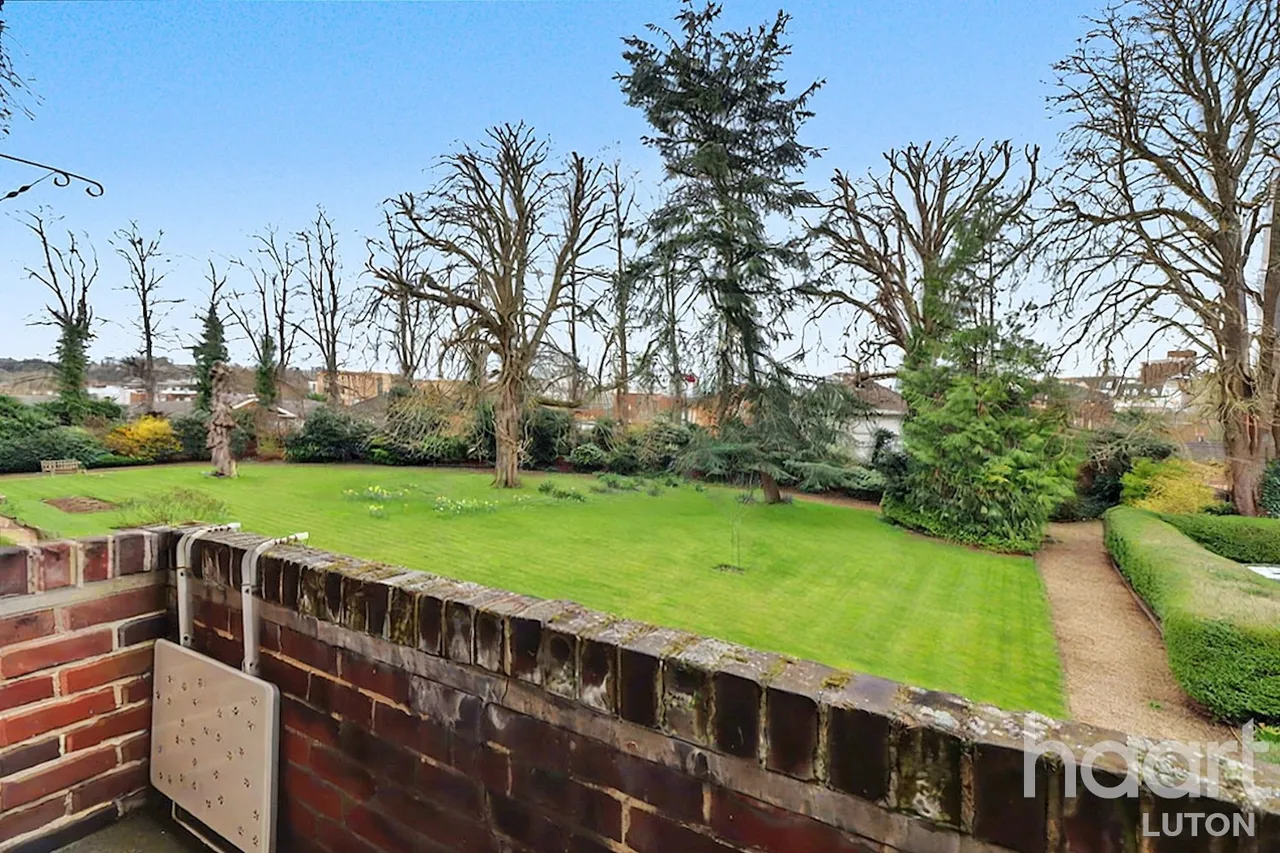 Bedford Gardens, Luton, LU3, photo 8