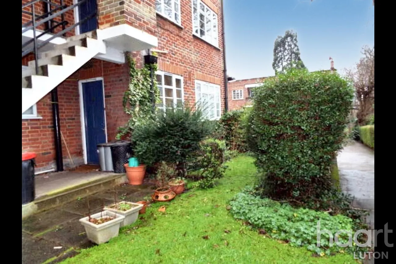 Bedford Gardens, Luton, LU3, photo 9