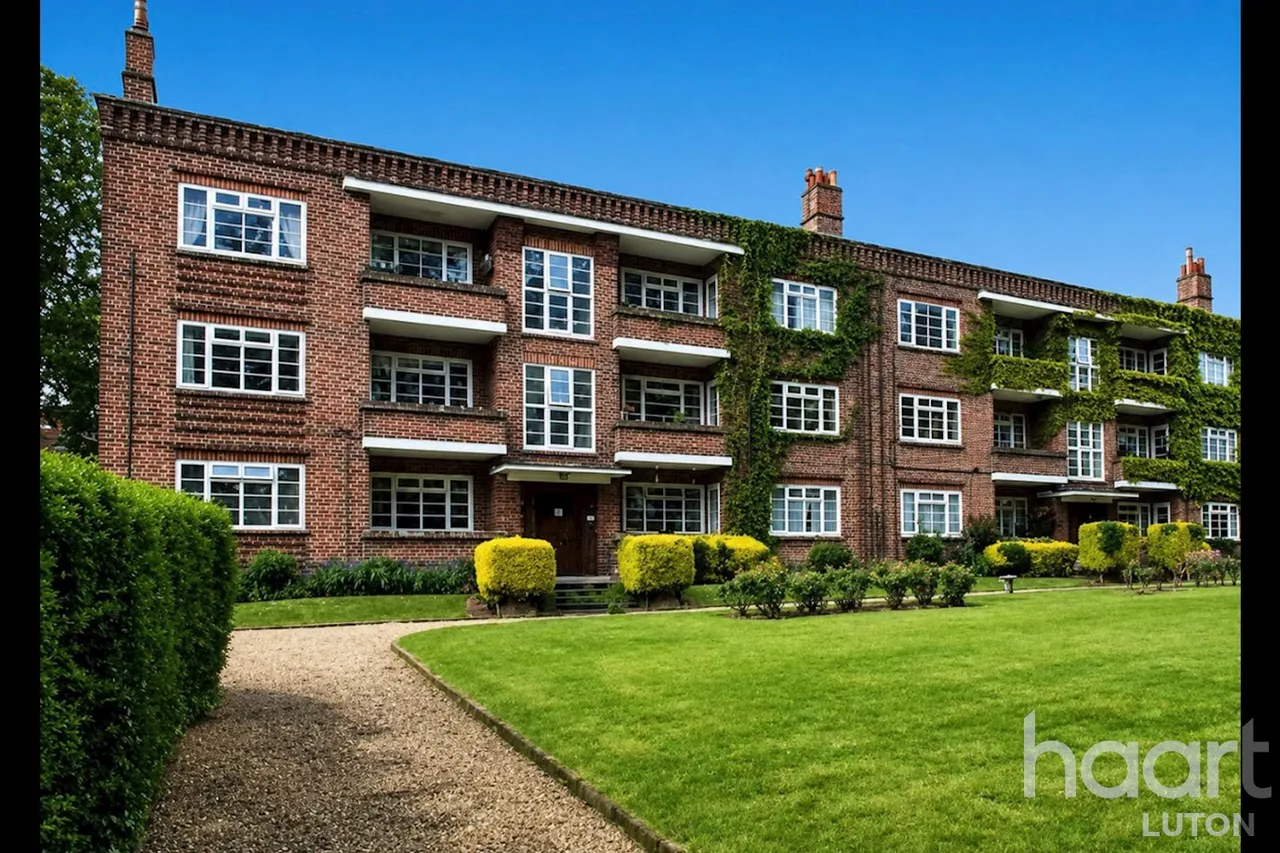 2 bed flat for sale, Bedford Gardens, Luton, LU3