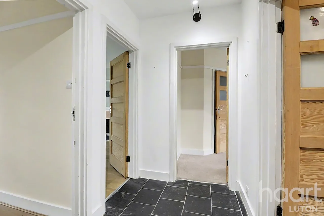 Bedford Gardens, Luton, LU3, photo 11