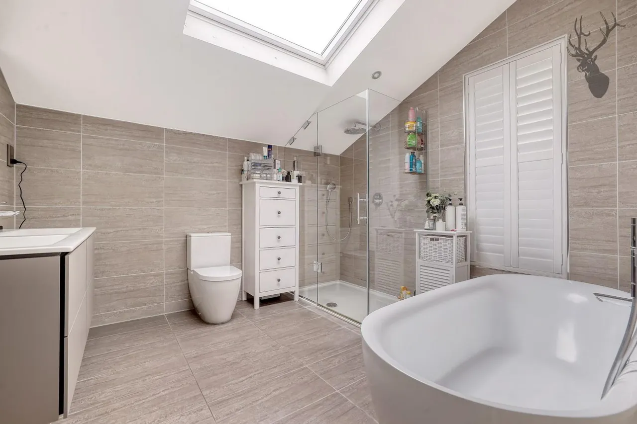 Coppice Row, Theydon Bois, CM16, photo 29