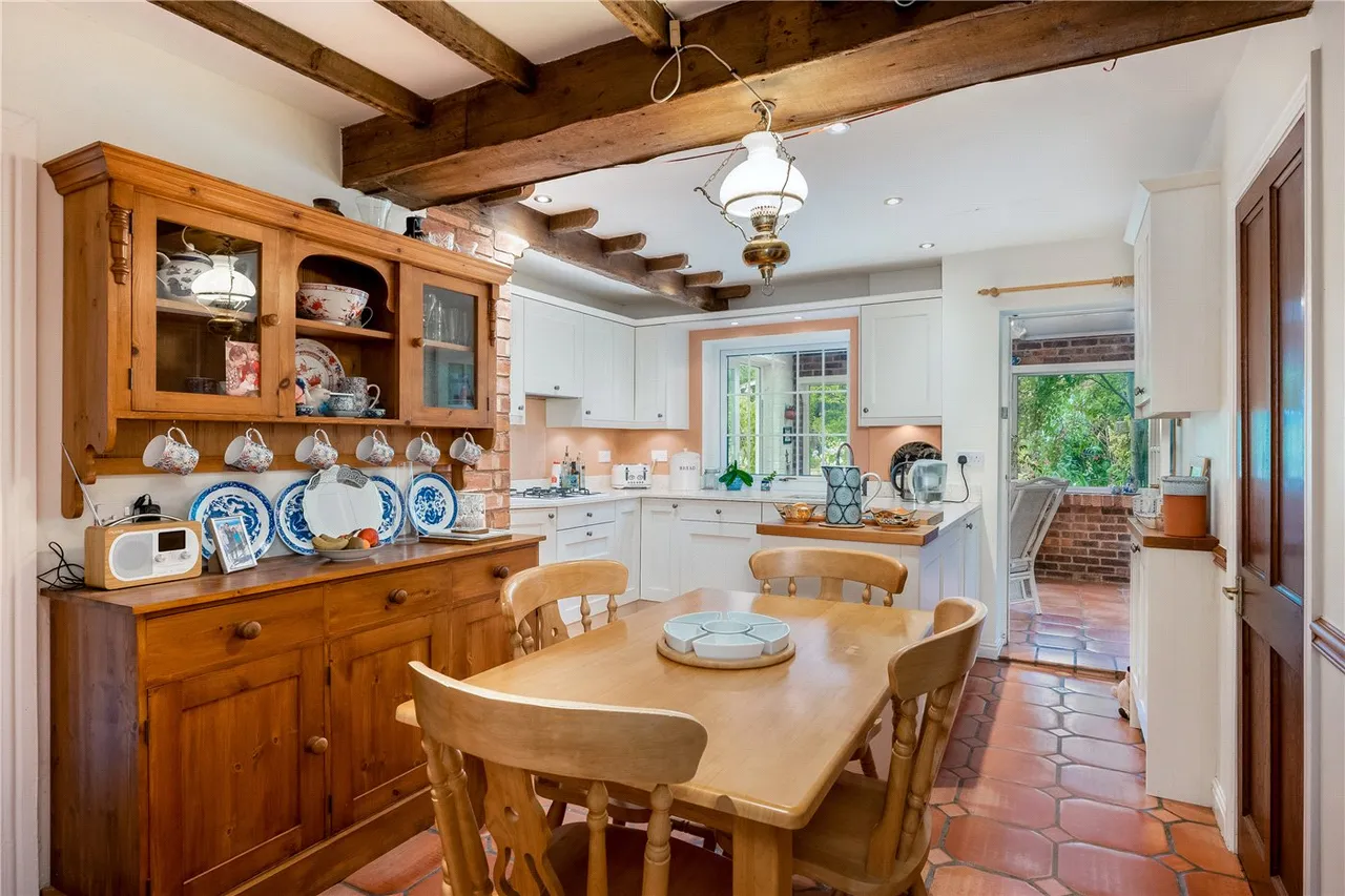Kings Lane, Snitterfield, Stratford-upon-Avon, Warwickshire, CV37, photo 2