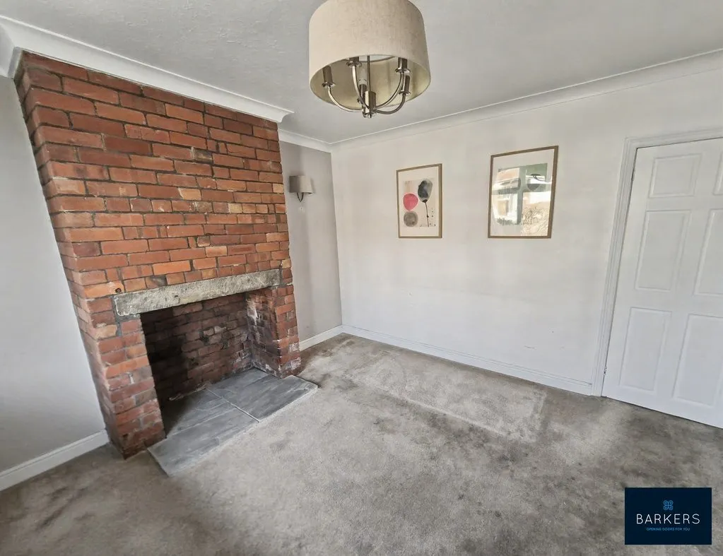 Kings Drive, Birstall WF17 9JH, photo 4
