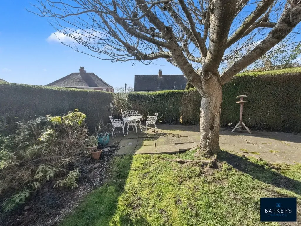 Kings Drive, Birstall WF17 9JH, photo 15