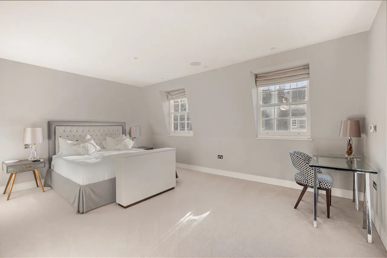 Princes Gate Mews, South Kensington, London, photo 12