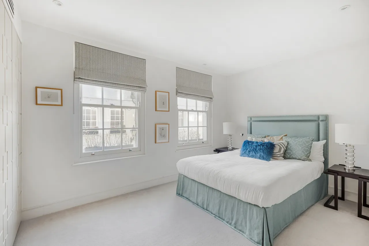 Princes Gate Mews, South Kensington, London, photo 8