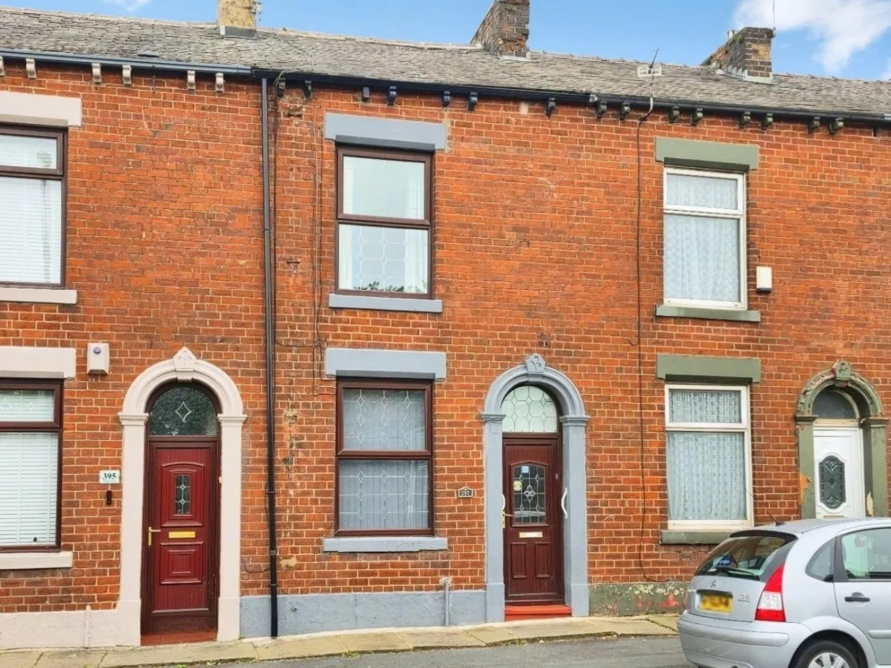 2 bed house for sale, Oldham Road, Royton, OL2