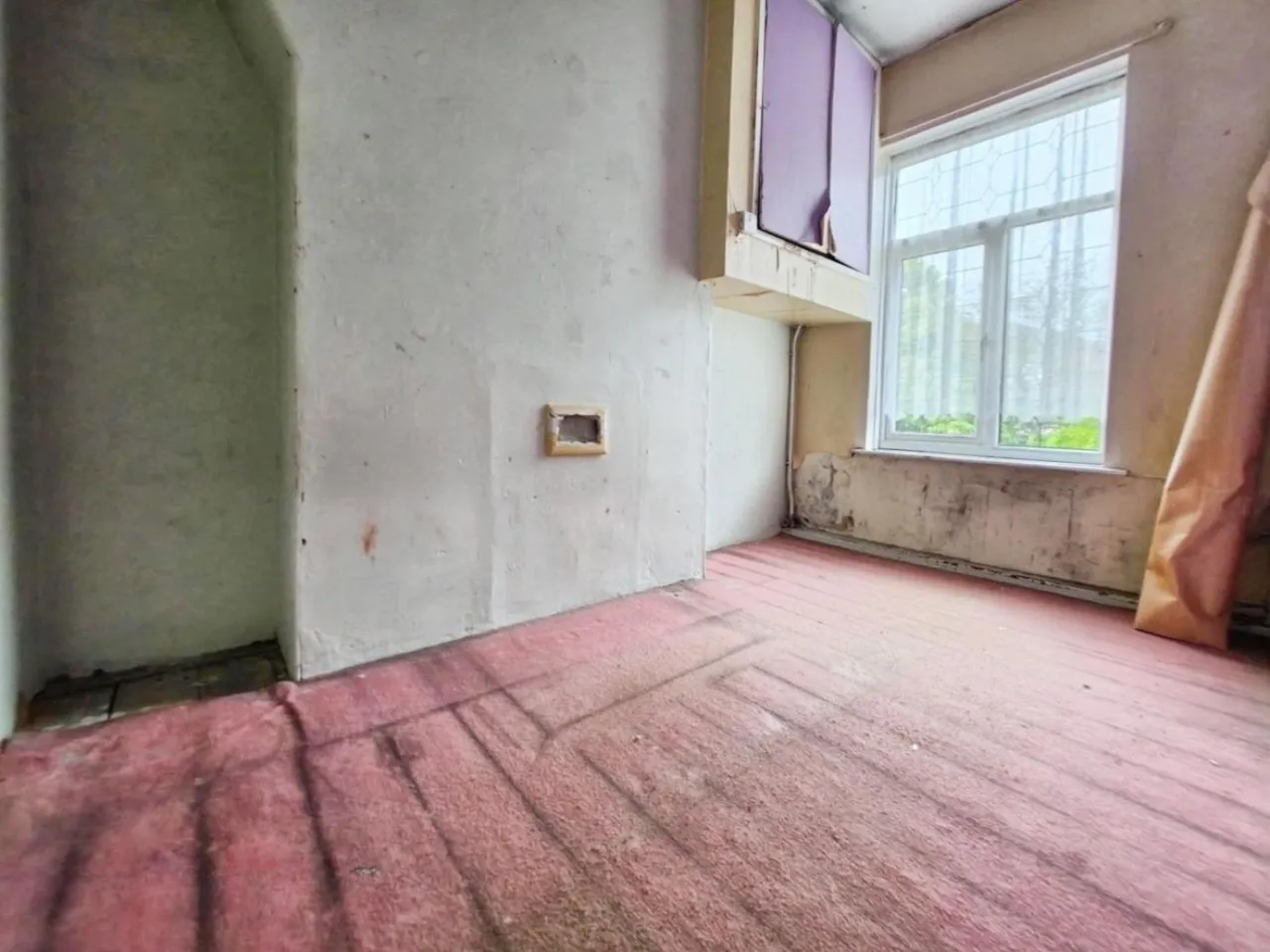 Oldham Road, Royton, OL2, photo 6