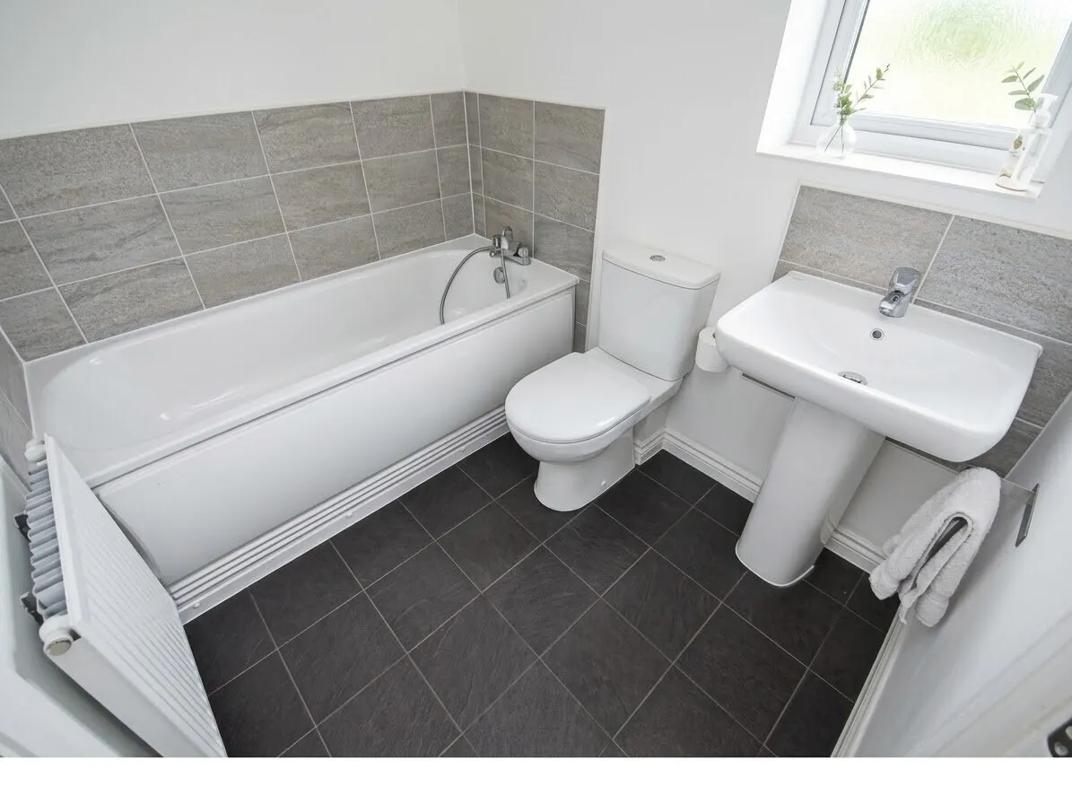 Milbourne House, Burntwood, WS7, photo 5
