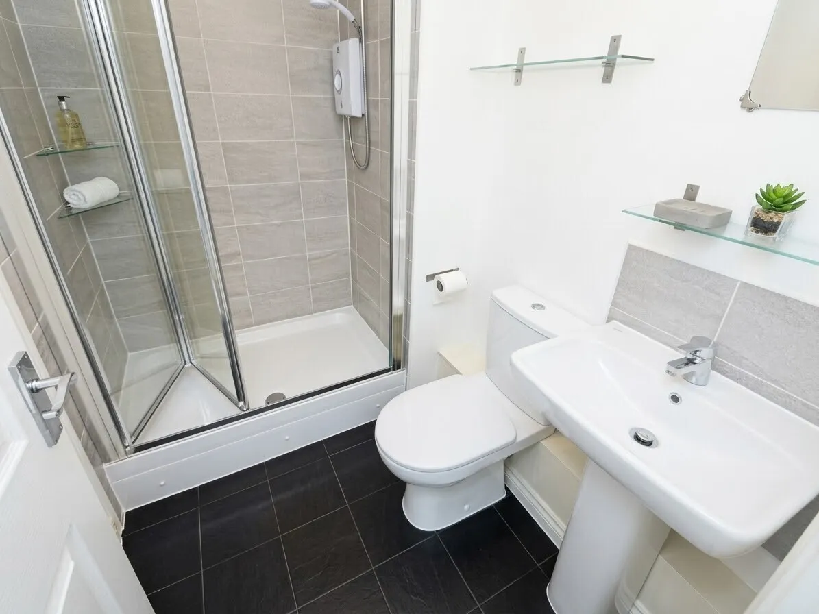 Milbourne House, Burntwood, WS7, photo 7