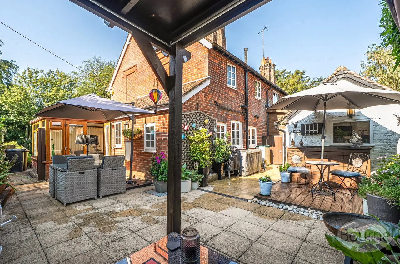 High Street, West Meon, GU32, photo 4