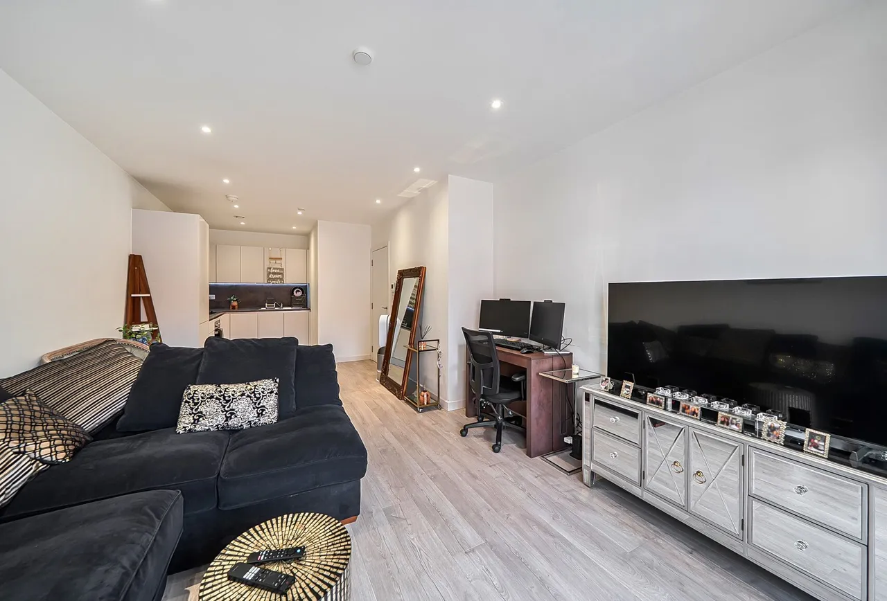 Woodlark Apartments, 1 Damsel Walk, NW9 7FA, photo 10