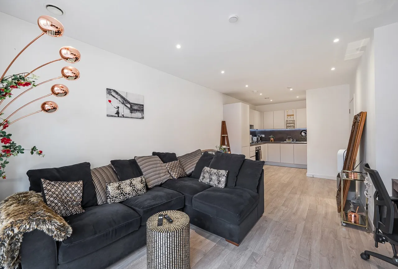 Woodlark Apartments, 1 Damsel Walk, NW9 7FA, photo 6