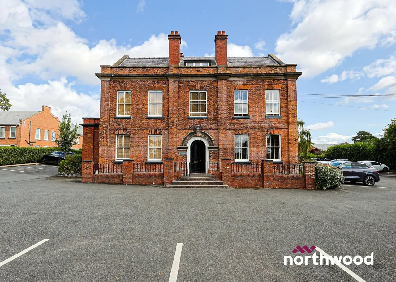 1 bed flat to rent, The Hill, Sandbach, CW11