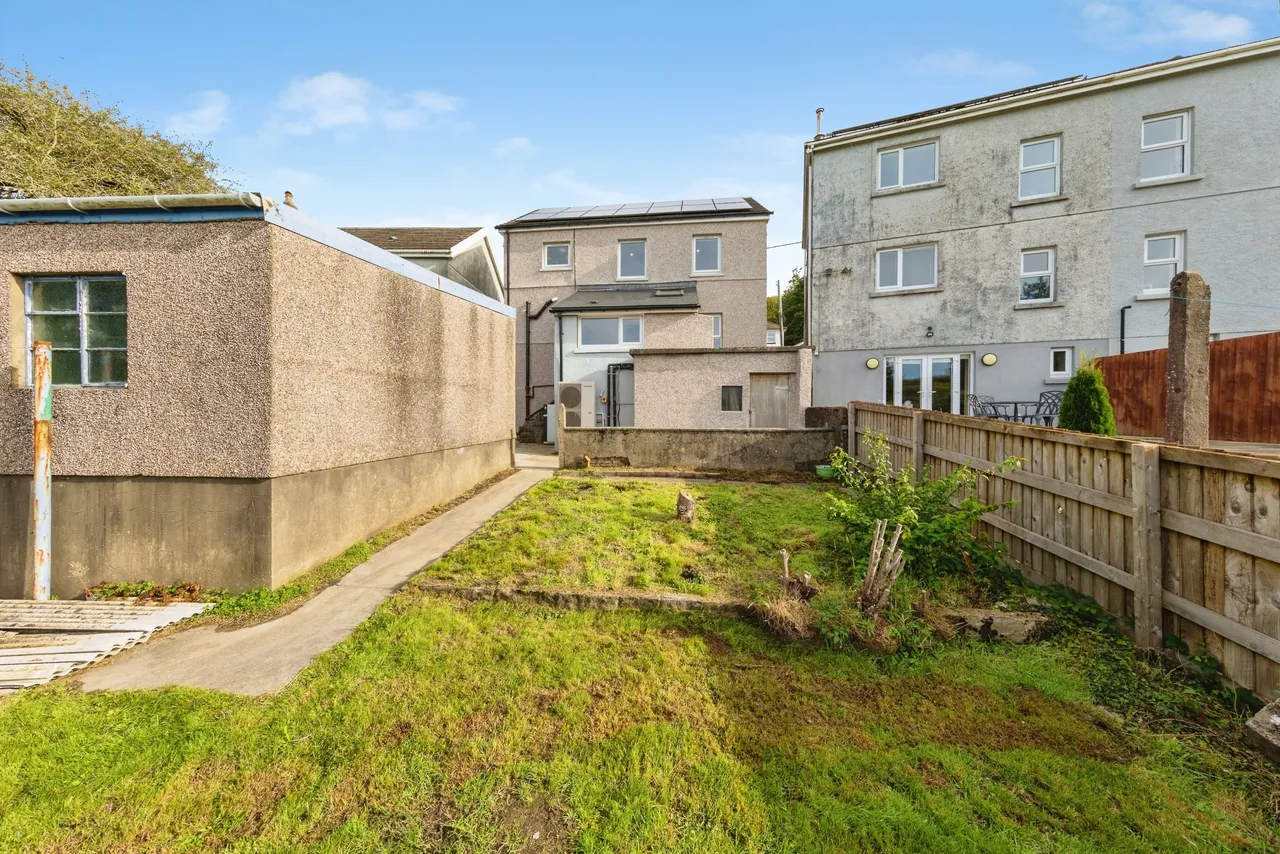 Heol Y Bryn, Llanelli, SA14, photo 37