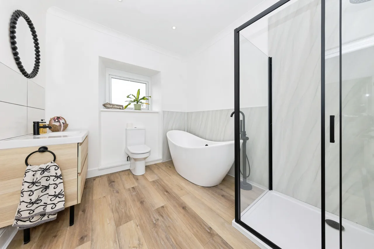 Heol Y Bryn, Llanelli, SA14, photo 19