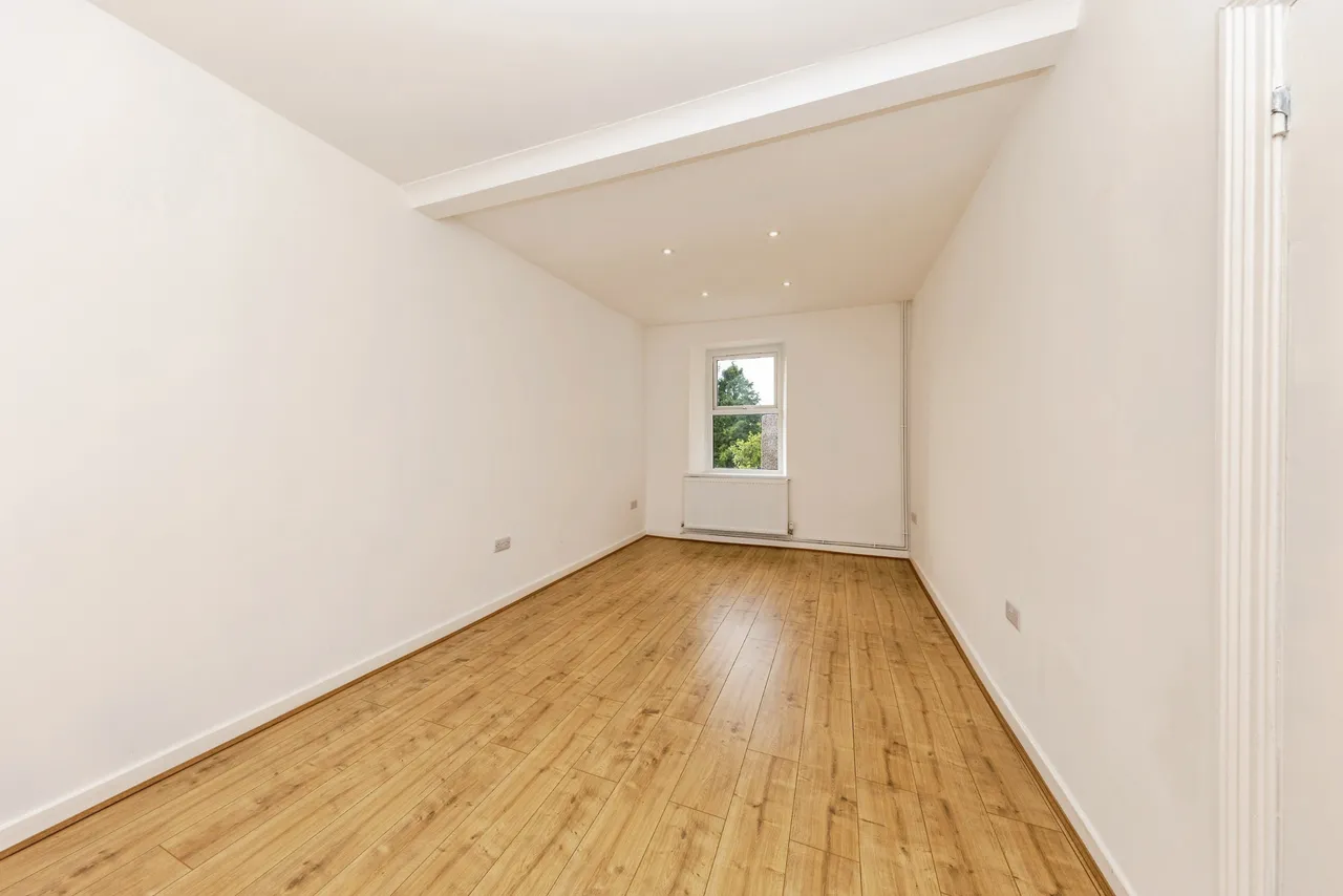 Heol Y Bryn, Llanelli, SA14, photo 21