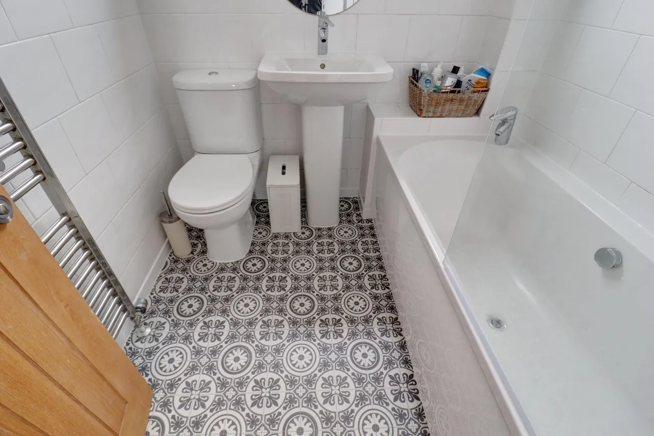 Hartford Avenue, Heywood, OL10, photo 21