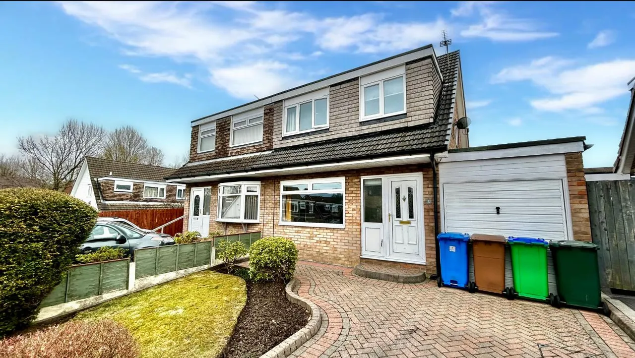 3 bed house for sale, Hartford Avenue, Heywood, OL10