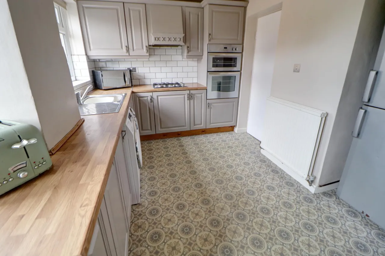 Hartford Avenue, Heywood, OL10, photo 6