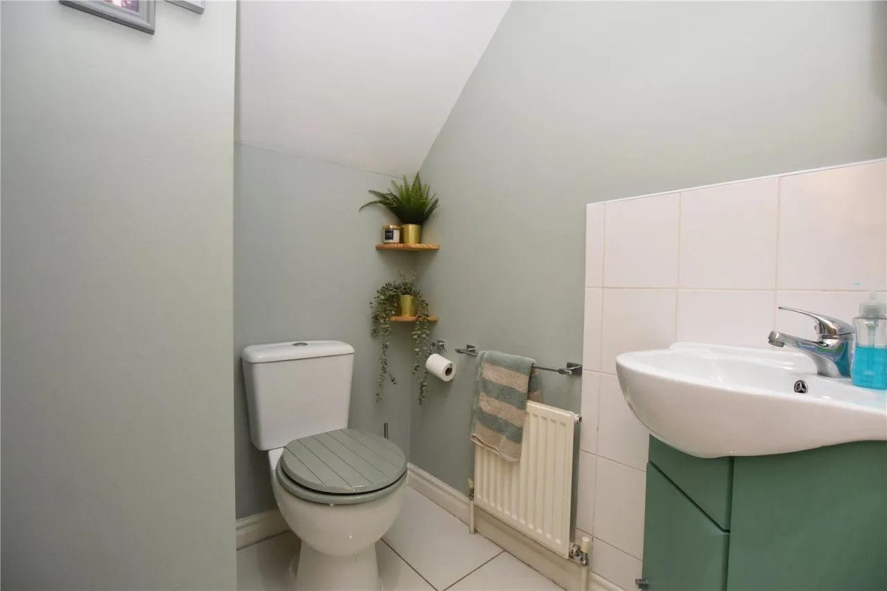 Birk Lane, Morley, LS27, photo 18
