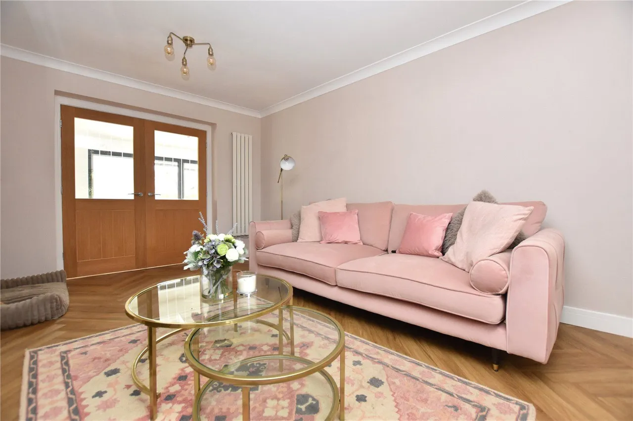 Birk Lane, Morley, LS27, photo 20