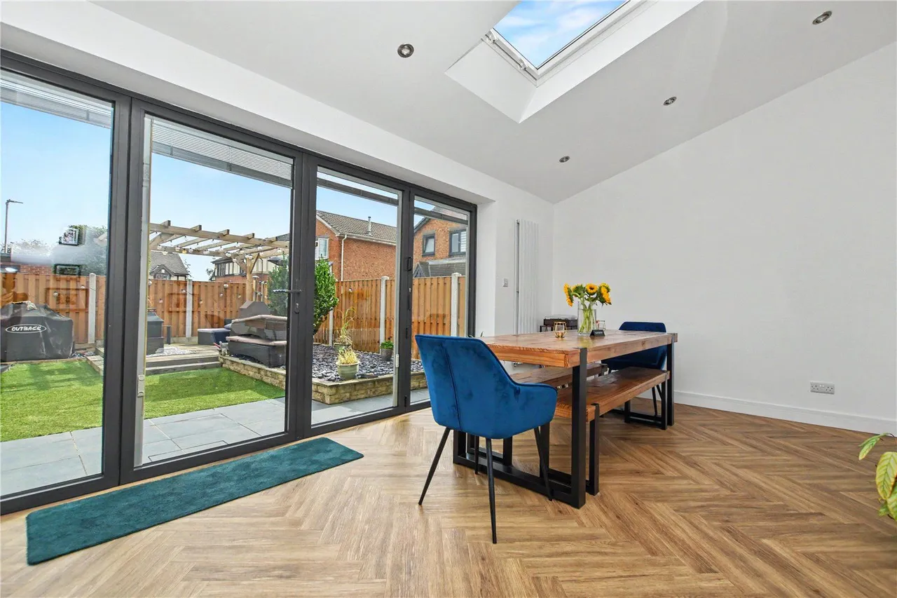 Birk Lane, Morley, LS27, photo 15