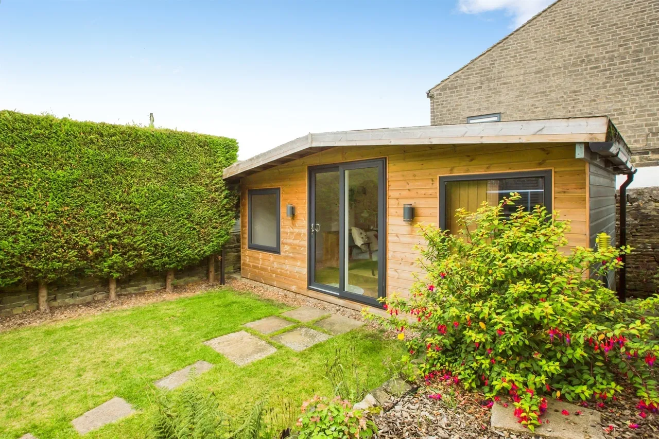 Landsdun House, Towngate, HX6, photo 17