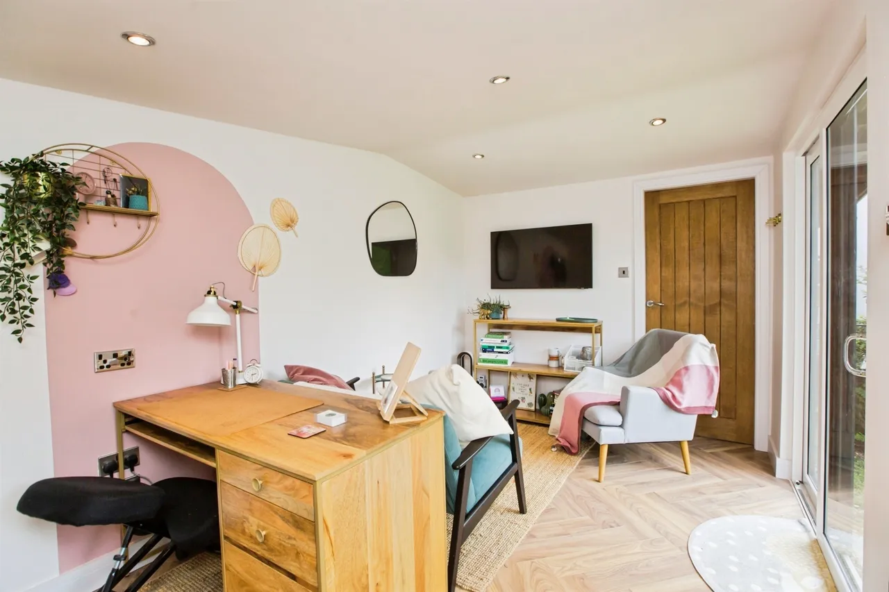 Landsdun House, Towngate, HX6, photo 18