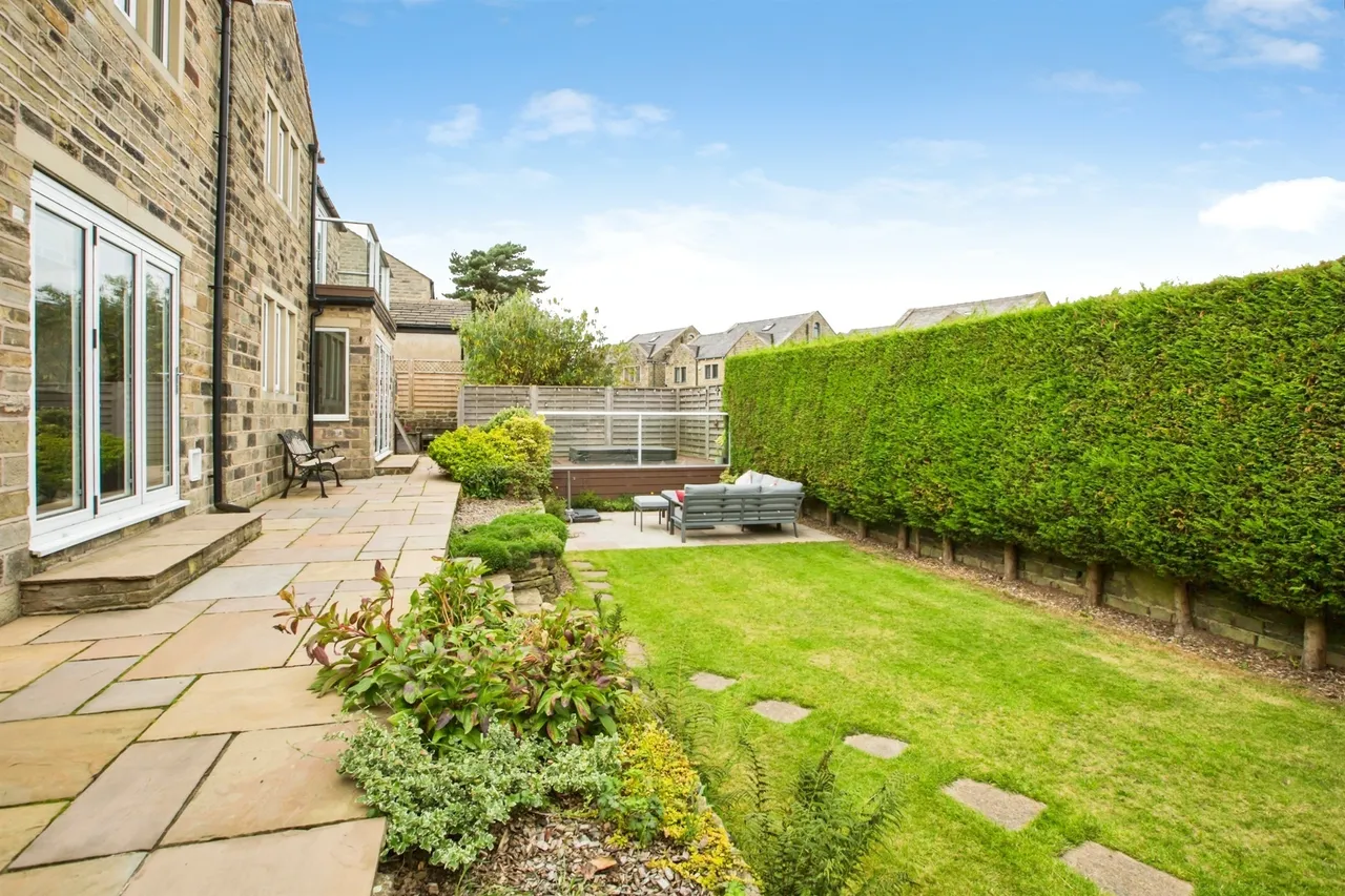 Landsdun House, Towngate, HX6, photo 20