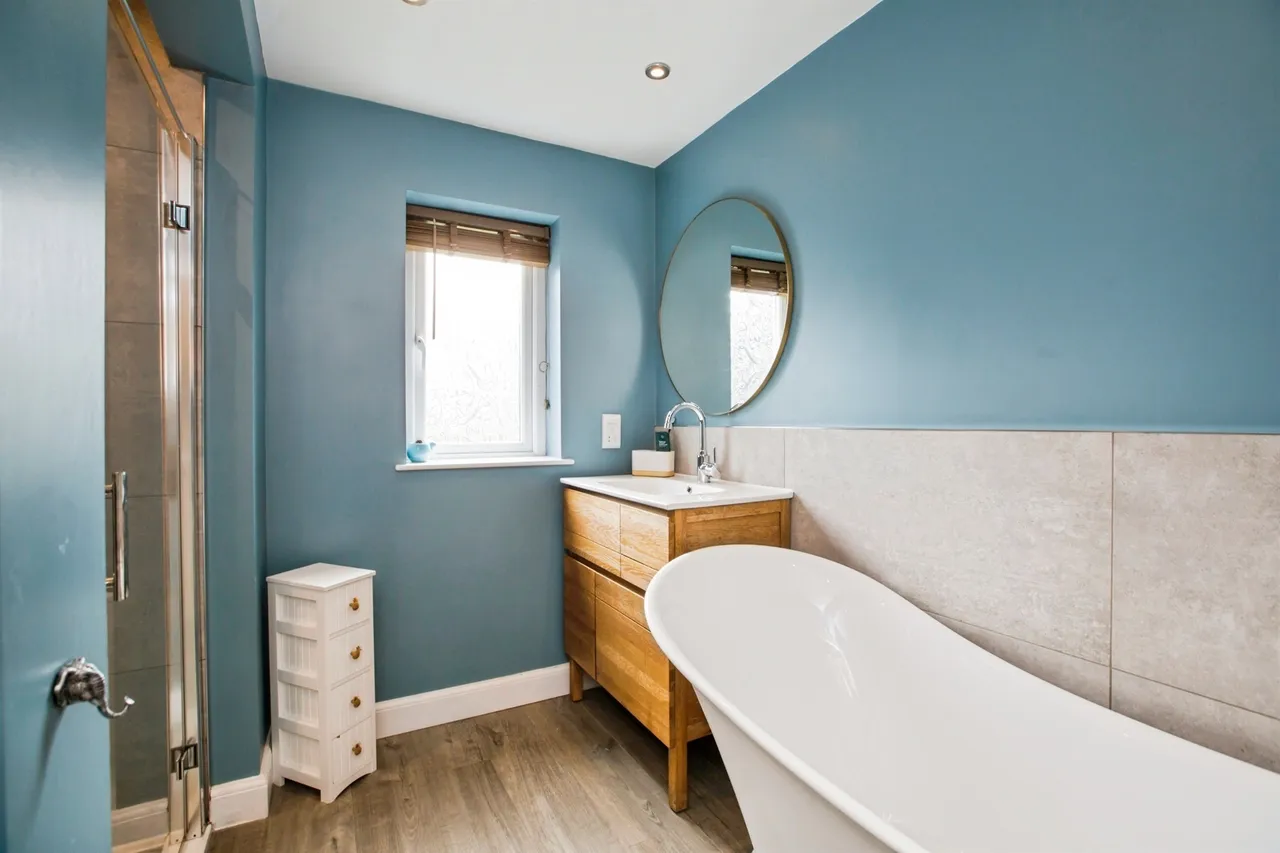 Landsdun House, Towngate, HX6, photo 15