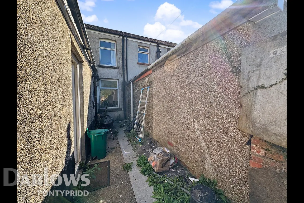 Meadow Street, Pontypridd, photo 13