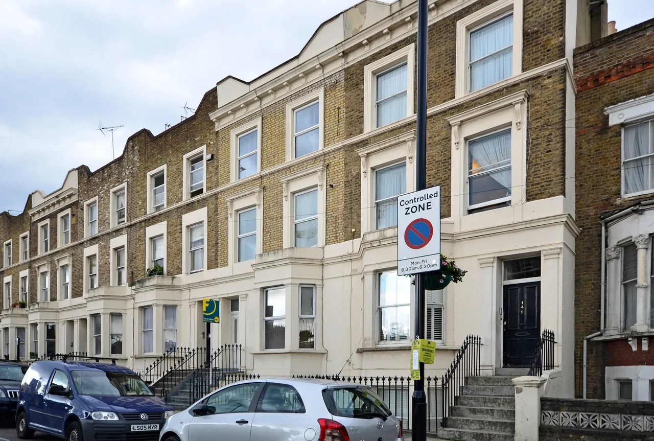 First Floor Middle Flat, 147 Kilburn Park Road, London, photo 4