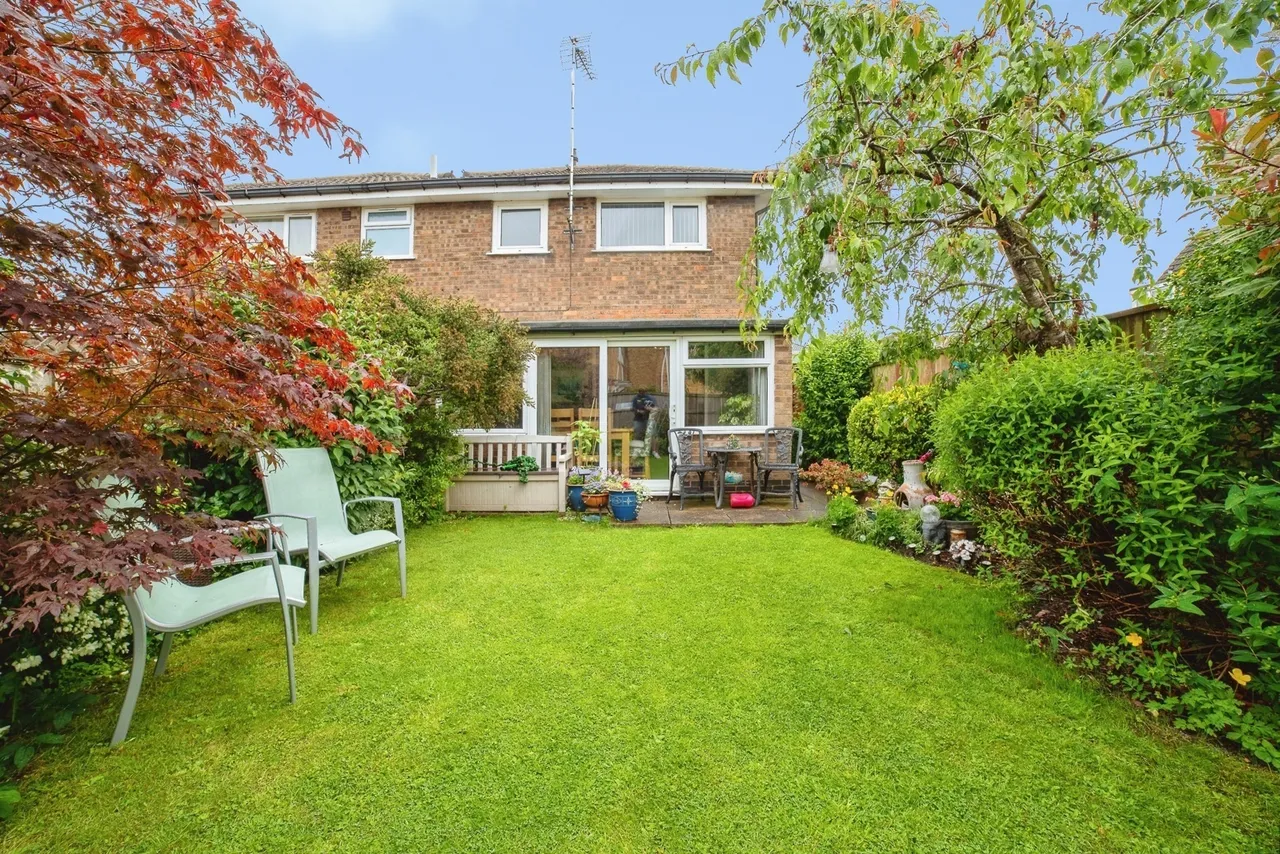 Abington Avenue, Sutton-in-Ashfield, Nottinghamshire, NG17, photo 2
