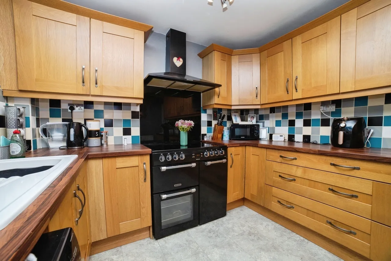Abington Avenue, Sutton-in-Ashfield, Nottinghamshire, NG17, photo 6