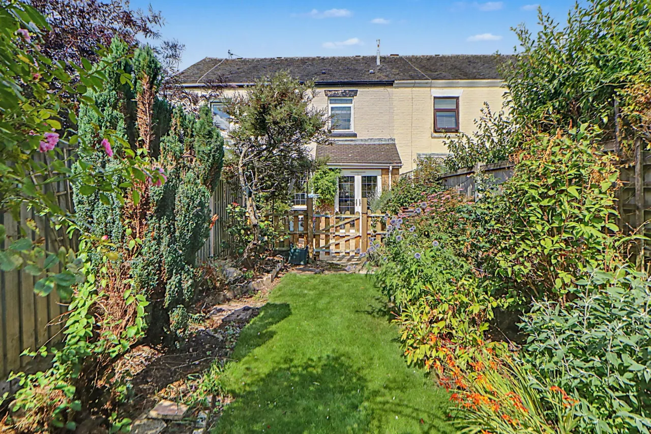 3 bed property for sale, Station Road, Halmer End