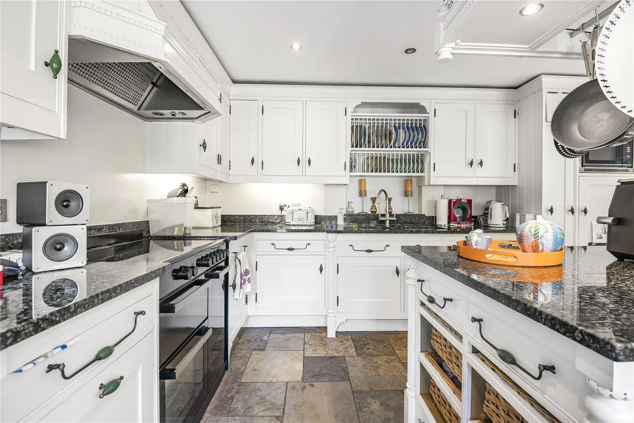 Lancaster Avenue, Hadley Wood, EN4 0ET, photo 8