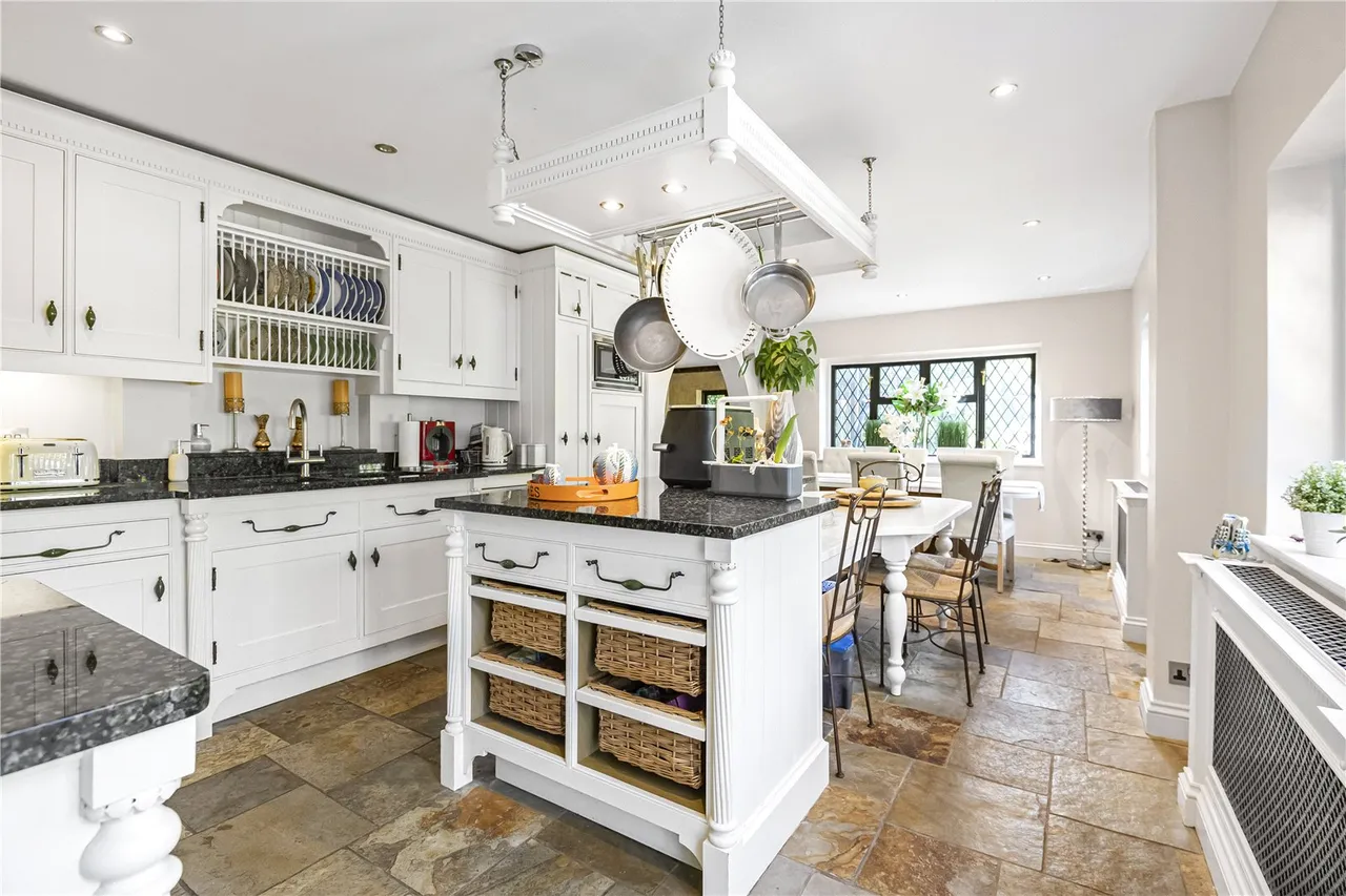 Lancaster Avenue, Hadley Wood, EN4 0ET, photo 9