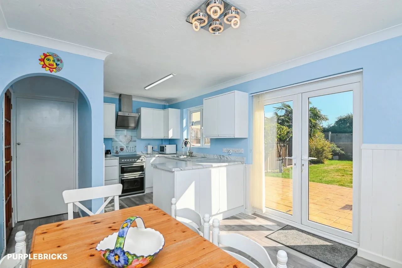 Audries Estate, Walton On The Naze, CO14, photo 3