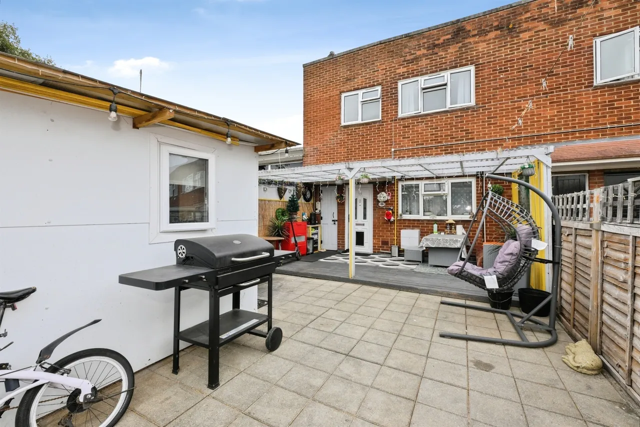 The Stow, Harlow, photo 12